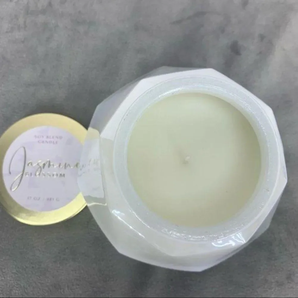 Love In The Air Jasmine Blossom‎ Soy Blend Candle